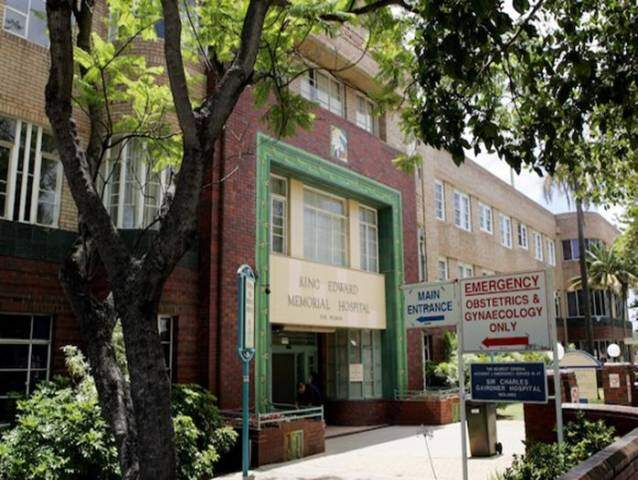 Dr Siddharth Prakash, Cosmetic Surgeon in Mumbai is an alumnus of KEM Hospital.