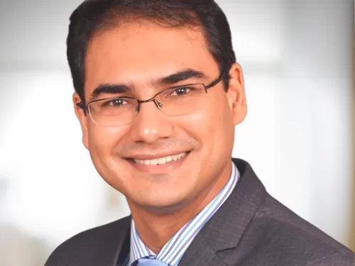 Best plastic surgeon in Mumbai, best cosmetic surgeon in India, Dr Siddharth Prakash.